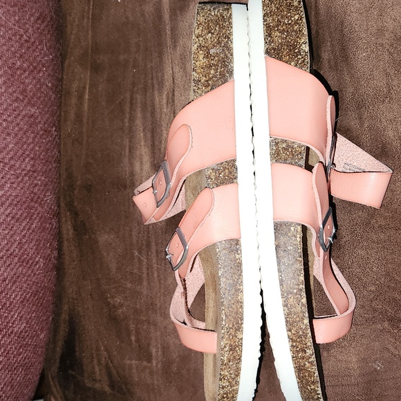 Time and True Sandals - Picture 9 of 9